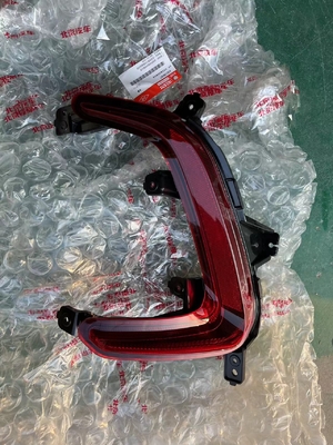 OE番号 A00108497 BAIC EU5 後部尾灯 中部尾灯 左と右