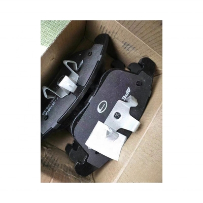 前後ブレーキパッド OE NO.O204F6980 GS4 スーパーGA3SGA6GA5GA8GS8 GS5 に適している