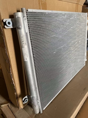 グレートワールタンク 300 VV5オフロード用エアコンコンデンサー 8105100XKM01A